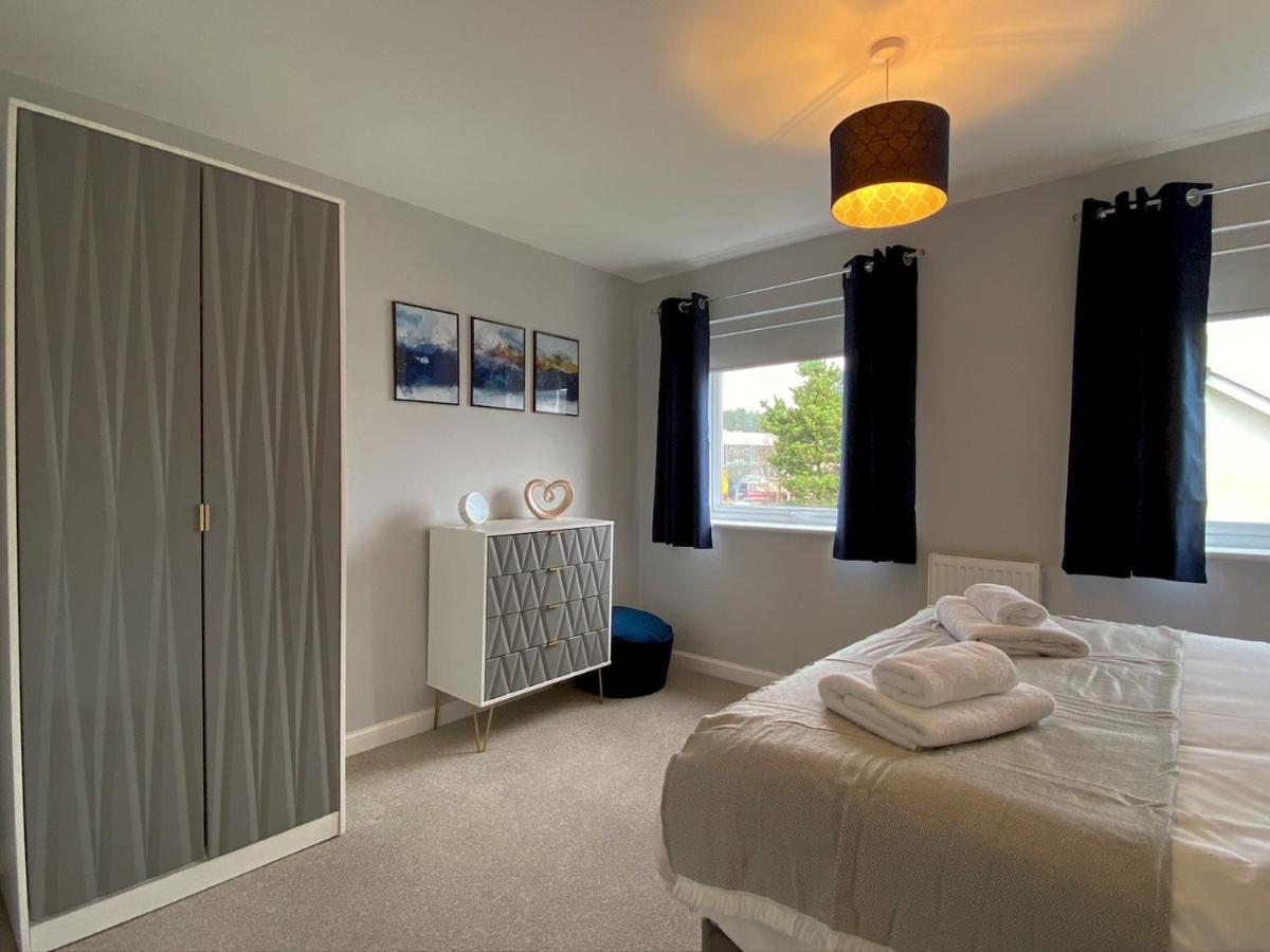 **perfect For Liberty Stadium** Sleeps 8