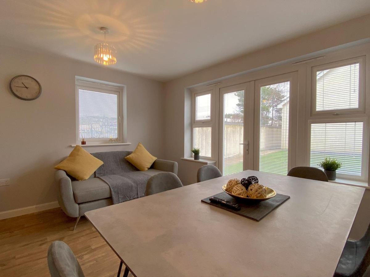 **perfect For Liberty Stadium** Sleeps 8 * Swansea