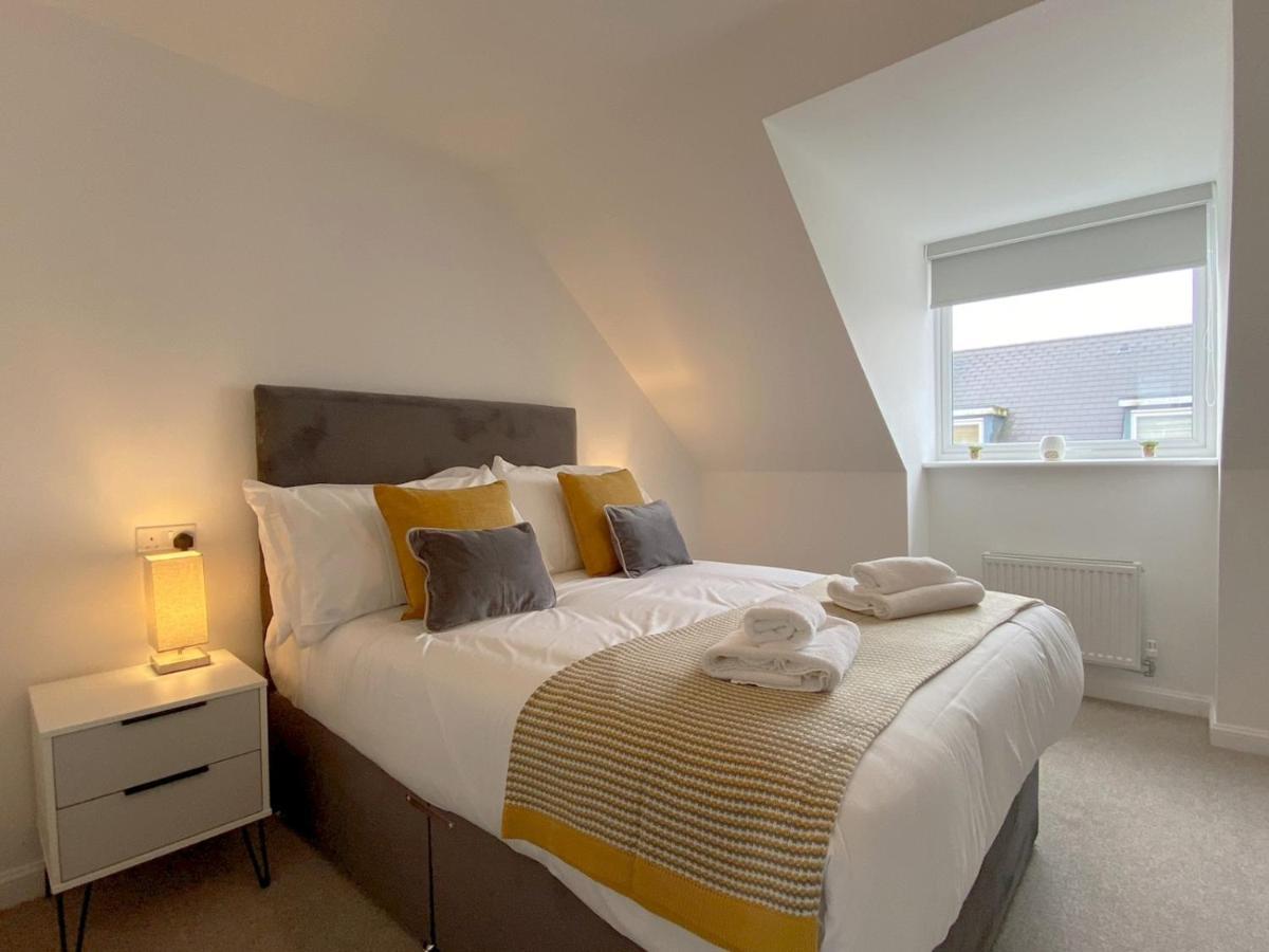 **perfect For Liberty Stadium** Sleeps 8 Swansea